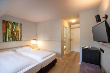 Hotel Schloss Reinach