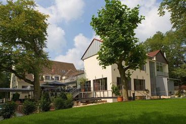 هتل Park Völklingen