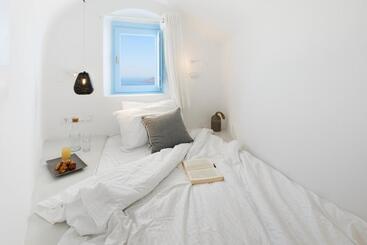 هتل آپارتمان Dana Villas & Infinity Suites