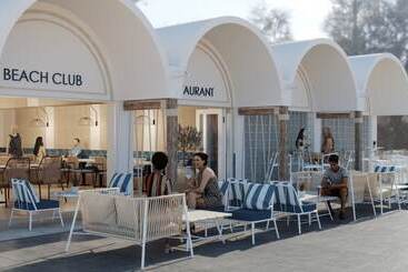 Hotel Atlantica Ocean Beach Resort