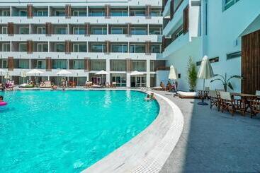 هتل Castellum Suites   All Inclusive