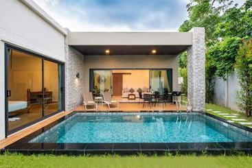 Acasia Pool Villa Resort