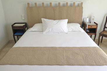 هتل Hôtel Cap Soleil