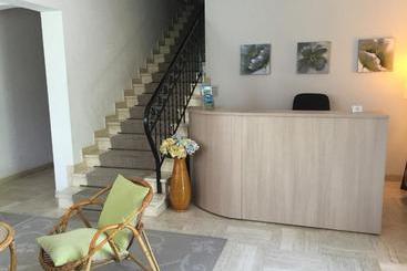 هتل Hôtel Cap Soleil