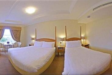 בית מלון כפרי Westwood House