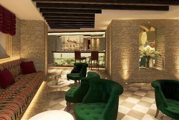 Palacio Solecio, A Small Luxury Hotel Of The World