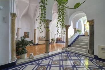 إقامة Palazzo Confalone