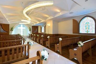 هتل Crown Palais Hamamatsu