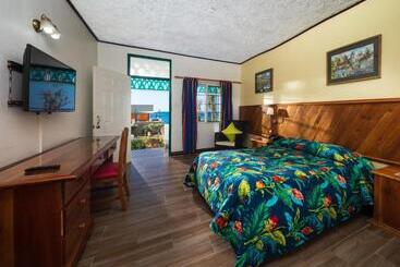 هتل Samsara Cliff Resort