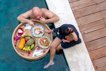 آپارتمان‌های توریست‌ها Breezy Point Villas