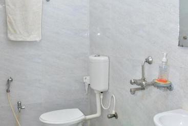 پانسیون Satiya Guest House