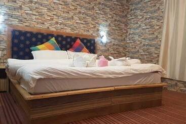 کلبه The Wooden Nest