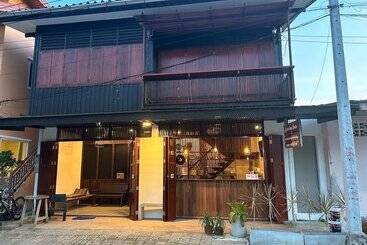 ユースホステル Aforetime House @ Samui