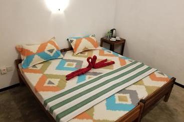 هتل Utopia Arugambay