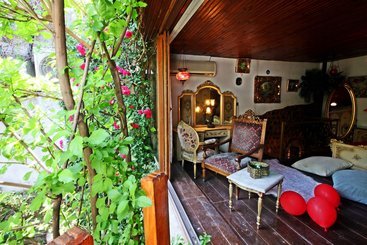 هتل Antique Celtik House