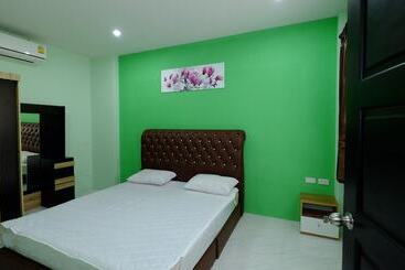 هتل Panisara Pool Villa Samui
