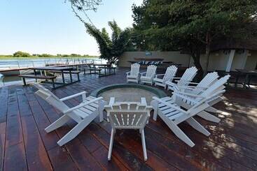 호텔 Zambezi Mubala Camp