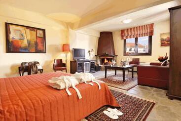 هتل Kaimak Mountain Lodge