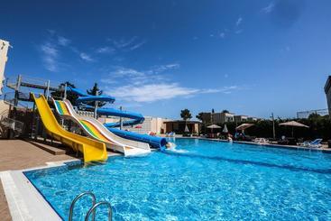 Shani Resort Hotel And Villas Mardakan