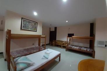 Diakopes Inn  Hostel
