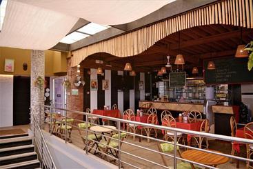 هتل Zen Rooms Malvar Road