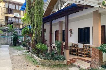 Otel St Vincent Cottages Dee And Timmy Side