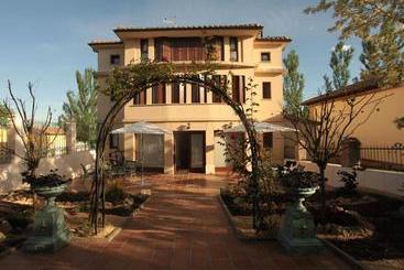 Hostal Infanta Dona Leonor