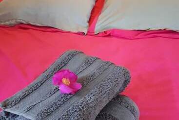 فندق Camping Des Platanes