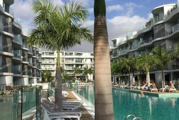 Aqua Luxury Suites Los Cristianos
