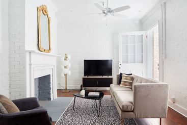 Sonder  Julia Suites