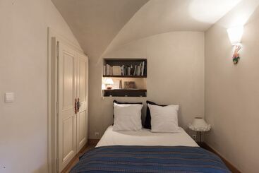 تختخواب و صبحانه Bed End Breakfast Du Centre