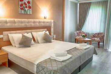 هتل Sayeban Resort & Spa