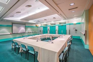 هاستل Lse Rosebery Hall   Campus Accommodation