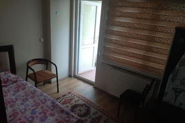 Menekşe Apart 1