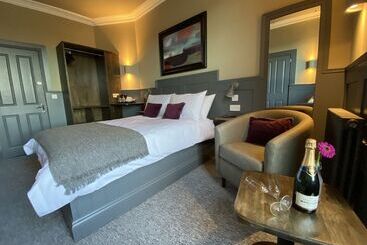 بنسيون Irvine Guest House