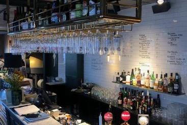 Grosshandlaren Hotell & Deli
