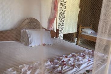 New Jambo Bungalows   Hostel