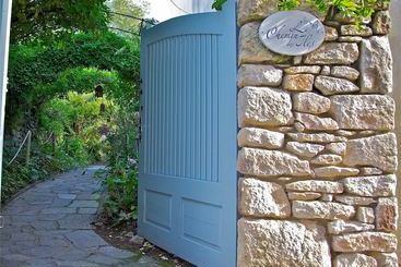 膳宿费 Le Chemin Des Iles