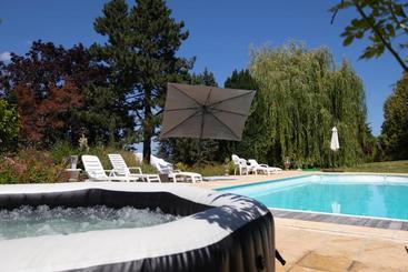 Suite Privée Cosy  L Ambacia  Manoir Du Plessis