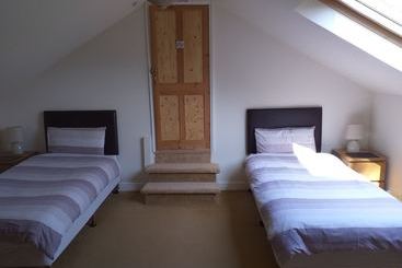 Oakfield B&b