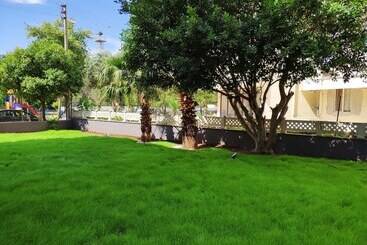 Aparthotel El Mundo Suites