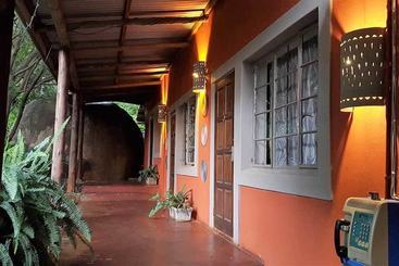 هاستل Lidwala Lodge