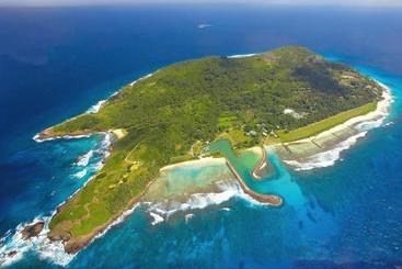 استراحتگاه Fregate Island Private