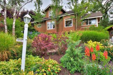 Argyle House Bed And Breakfast