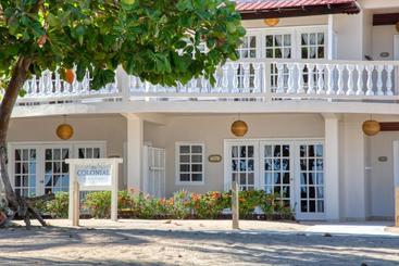 هتل The Colonial At Jaguar Reef