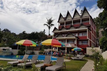 هتل Zoe S Paradise Waterfront