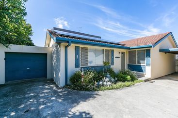 Beachfront Cottages Torquay