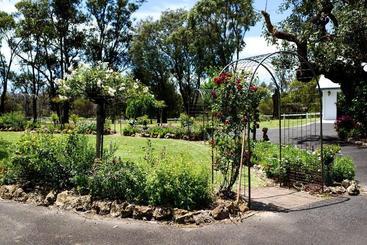 Fairlawn Estate