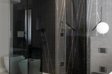 پانسیون Della Spiga Suites By Brera Apartments