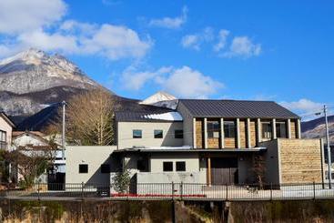 ריוקאן Yufuin Tsuru No Yu